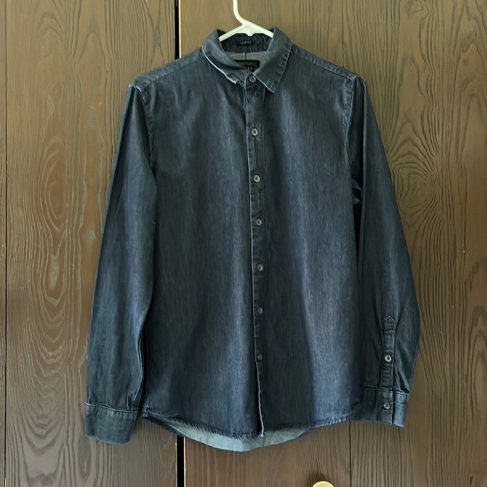 Guess dark blue denim,long sleeved blouse. Size XS. Like new!